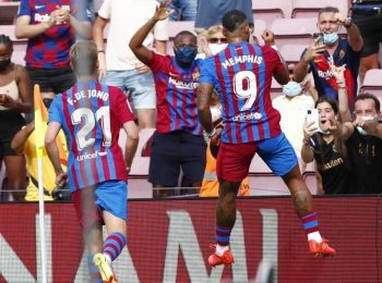 Depay scores the winner as Barcelona beat Getafe in La Liga