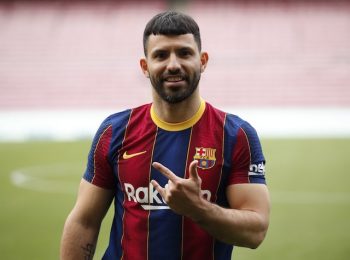 Sergio Aguero: Barcelona striker to miss 10 weeks with calf injury