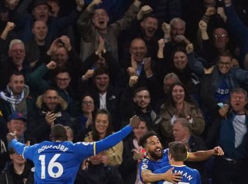 Premier League: Everton hit Burnley in six minutes blitz to move joint-top